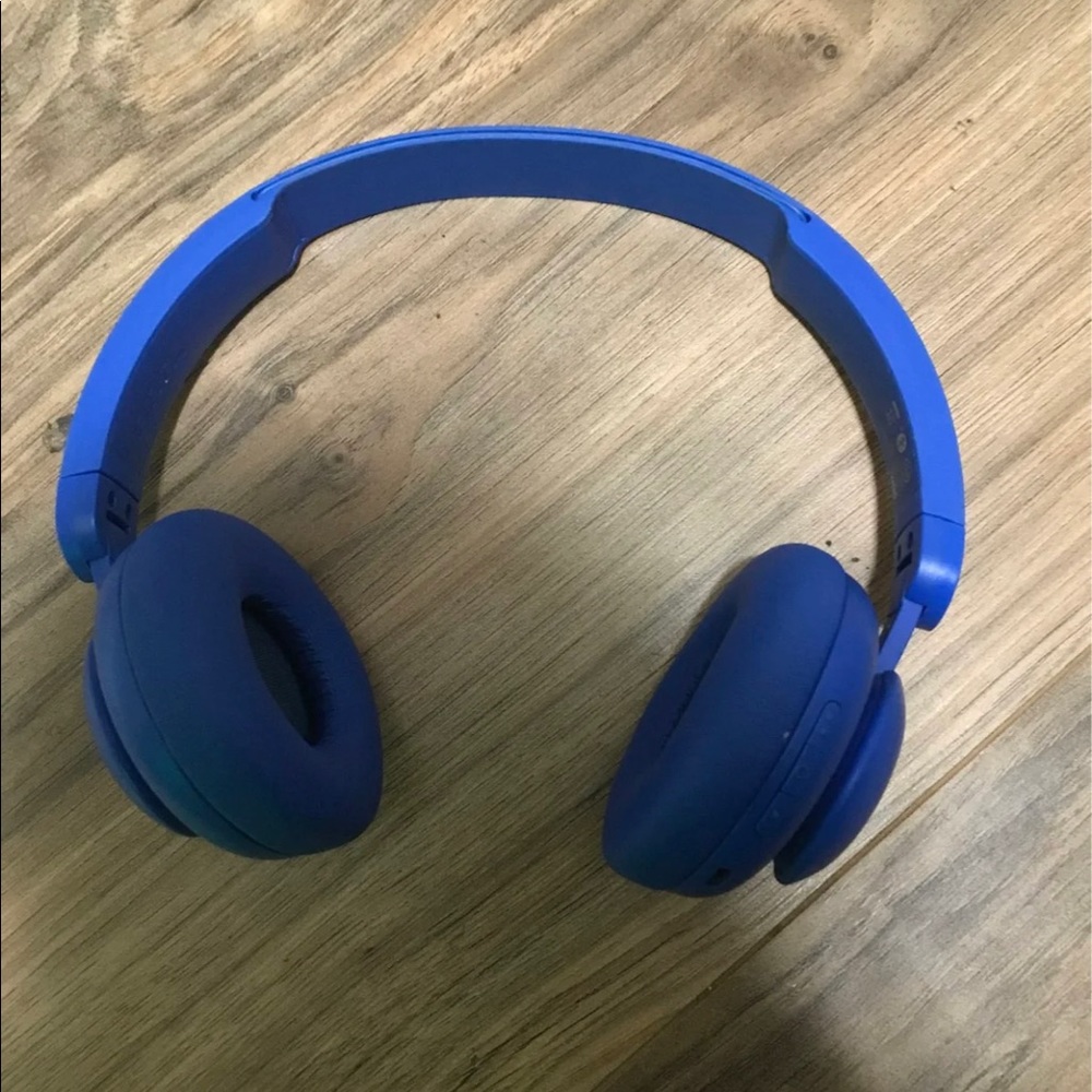 Bluetooth headphones